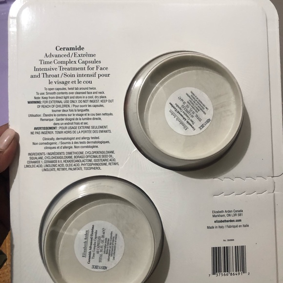 Elizabeth Arden oil capsules **SALE** - Picture 5 of 5